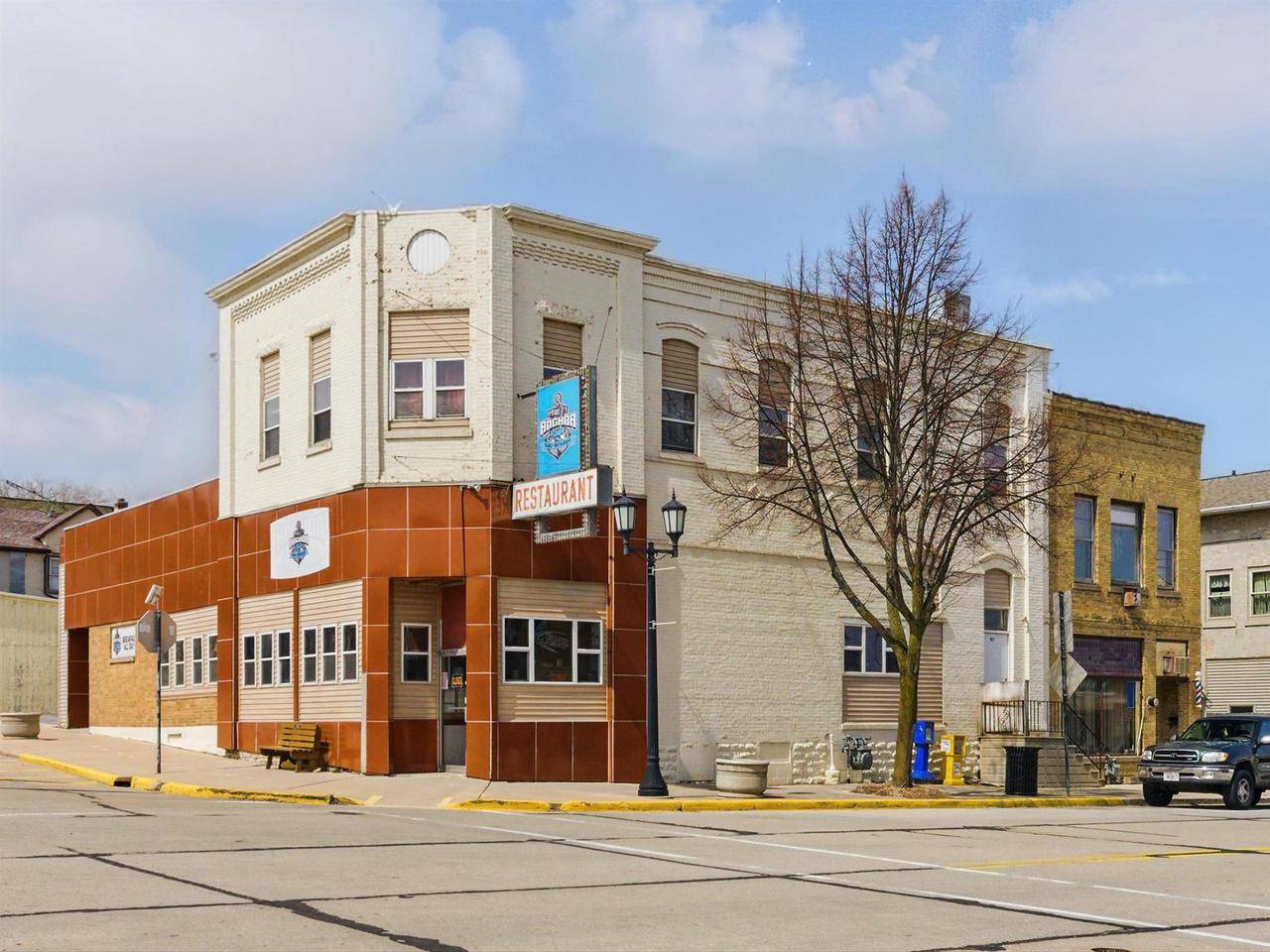 Kewaunee, WI 54216,301 ELLIS STREET