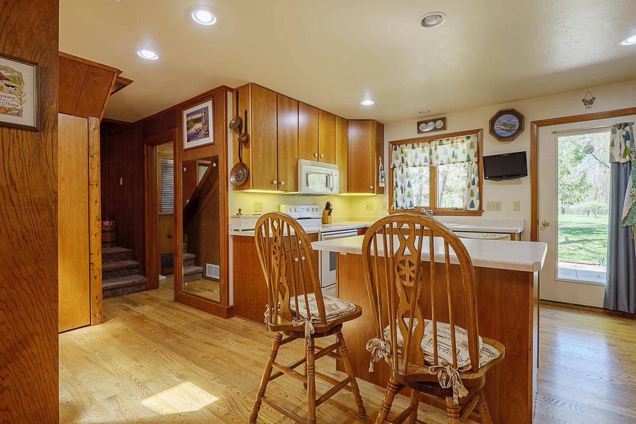 Shiocton, WI 54170,W5562 NAVARINO ROAD