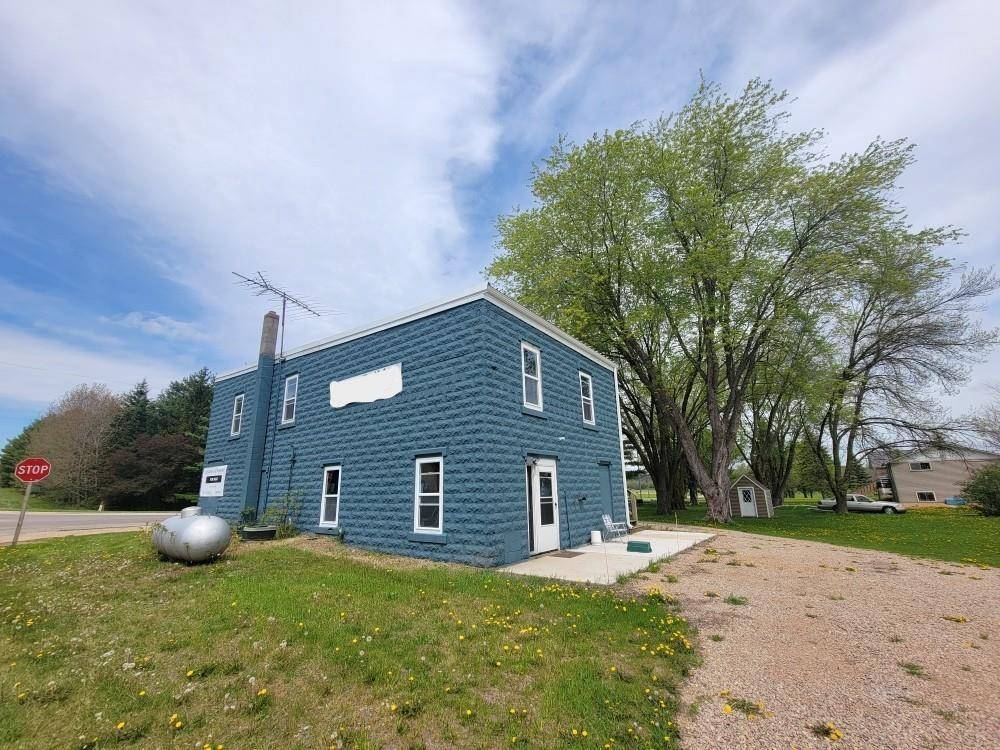 Oconto Falls, WI 54154,9106 COUNTY RD B