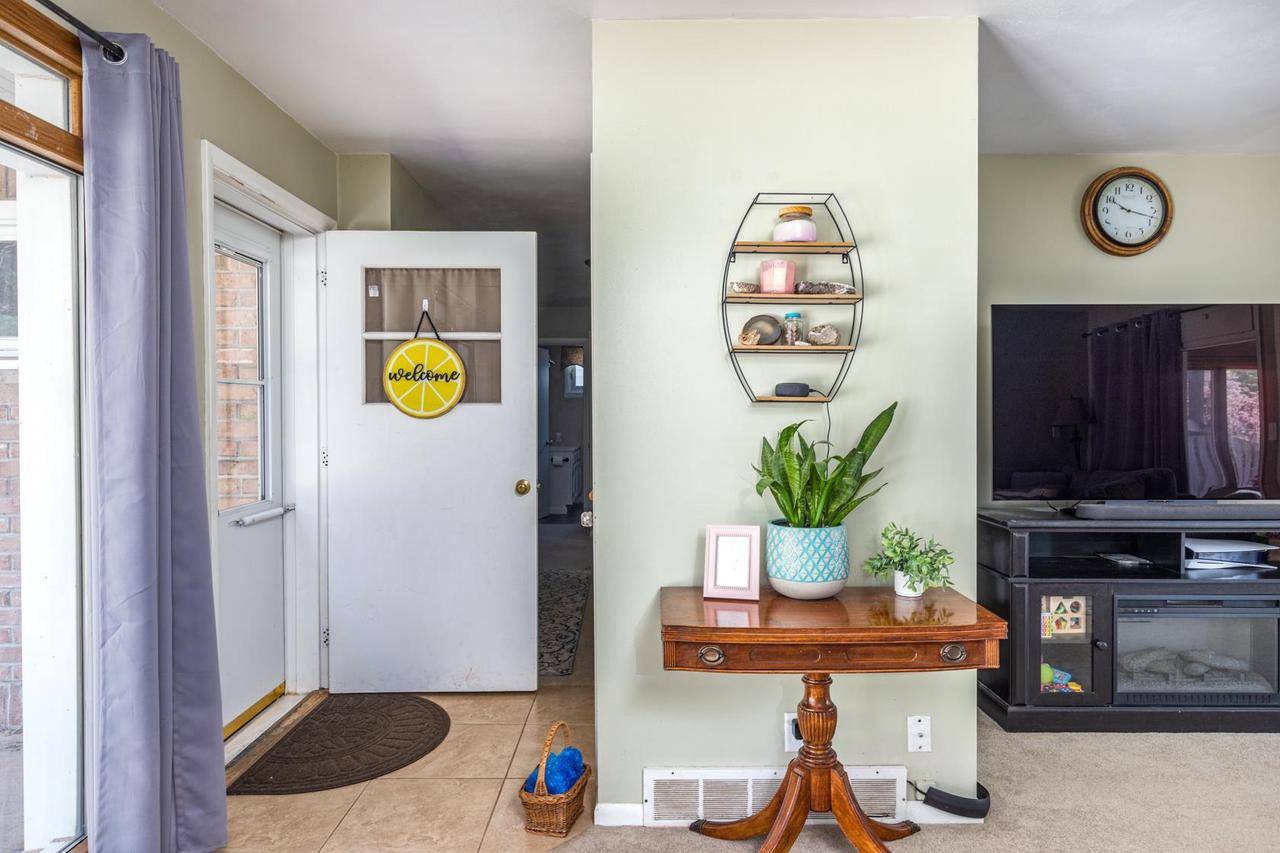 Oshkosh, WI 54901,1708 DOEMEL STREET