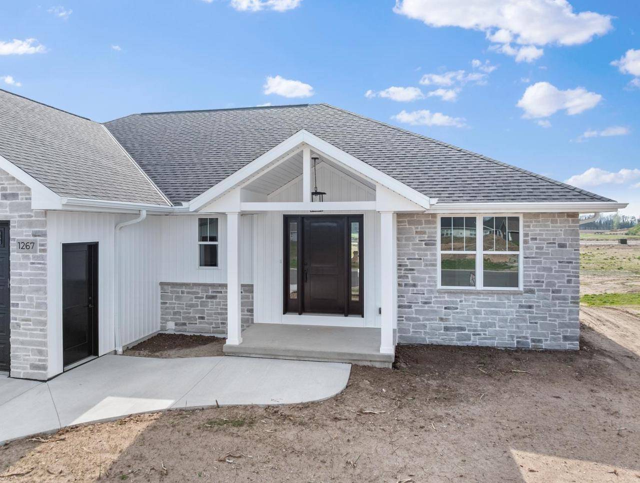 Pulaski, WI 54162,1267 ALLEN LEE WAY