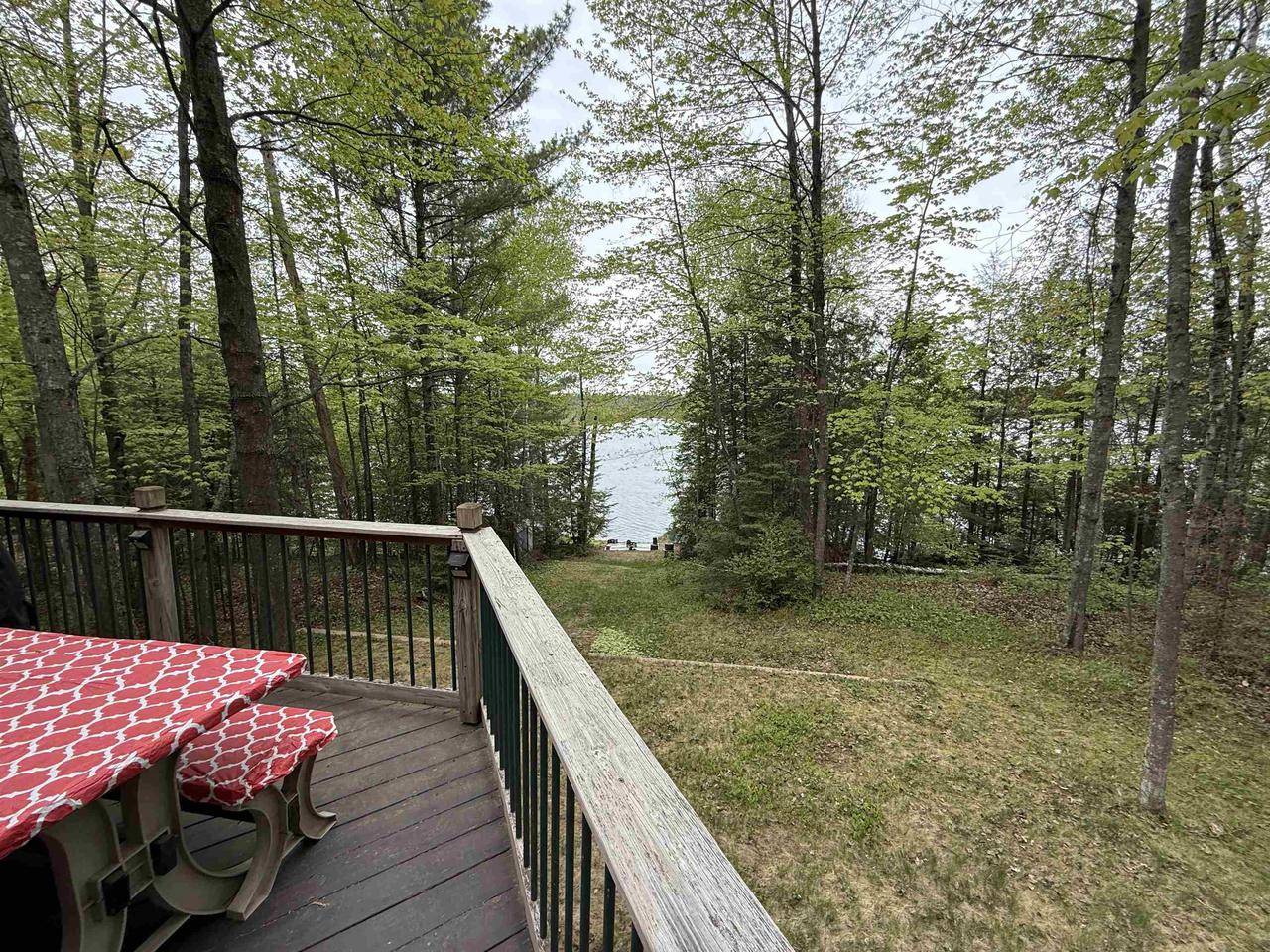 Gresham, WI 54128,W10412 ISLAND LAKE LANE