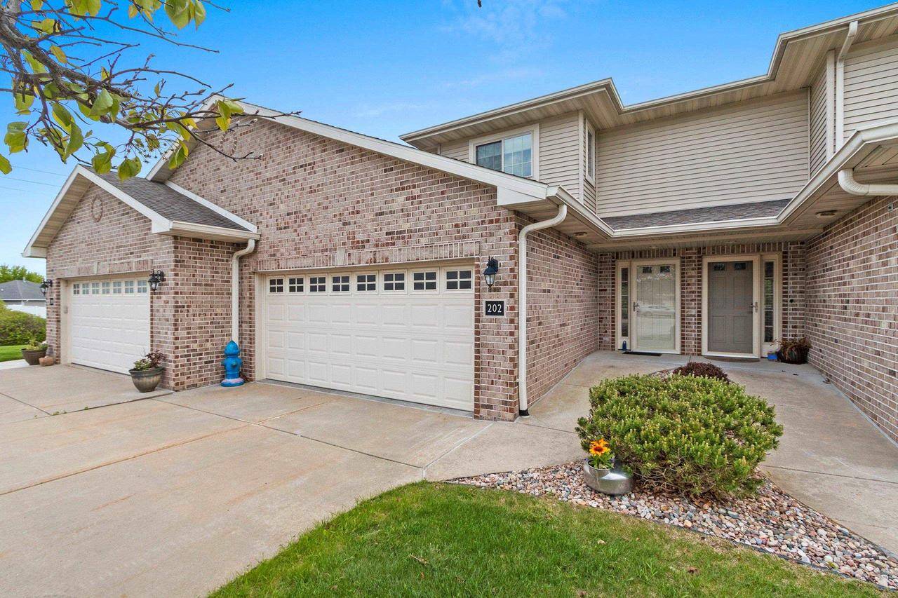 Green Bay, WI 54311,1300 ALPINE DRIVE #202