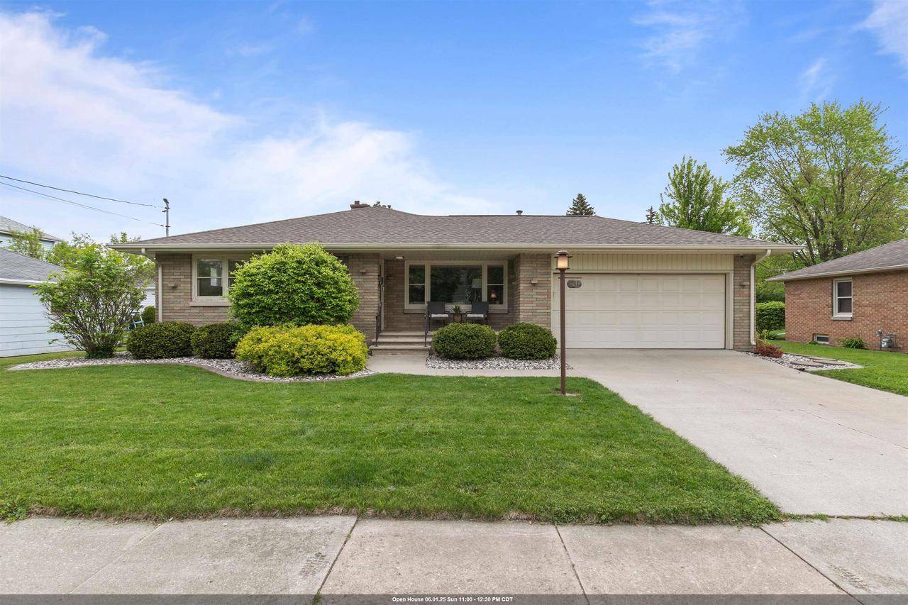 Menasha, WI 54952,751 WARSAW STREET