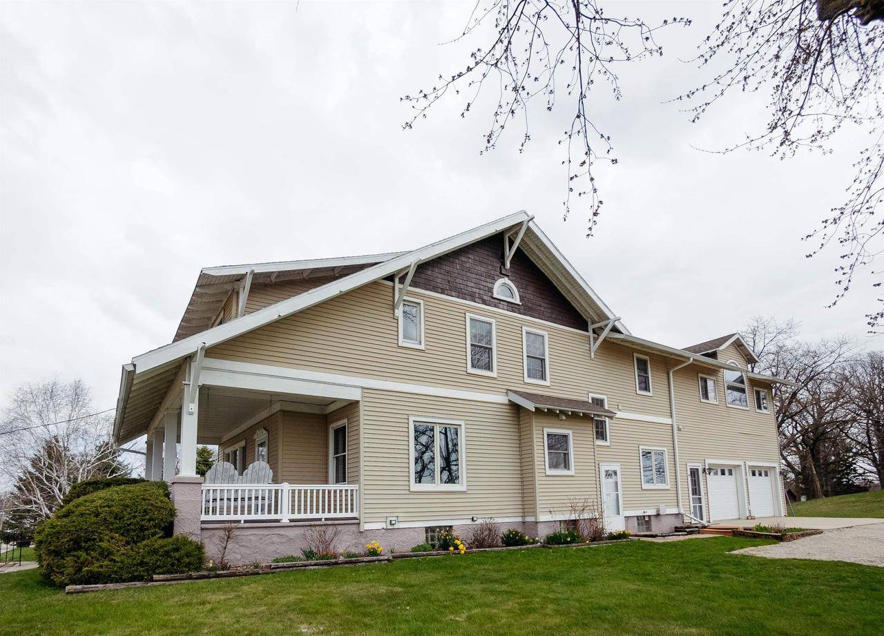 Brownsville, WI 53006,414 CLARK STREET