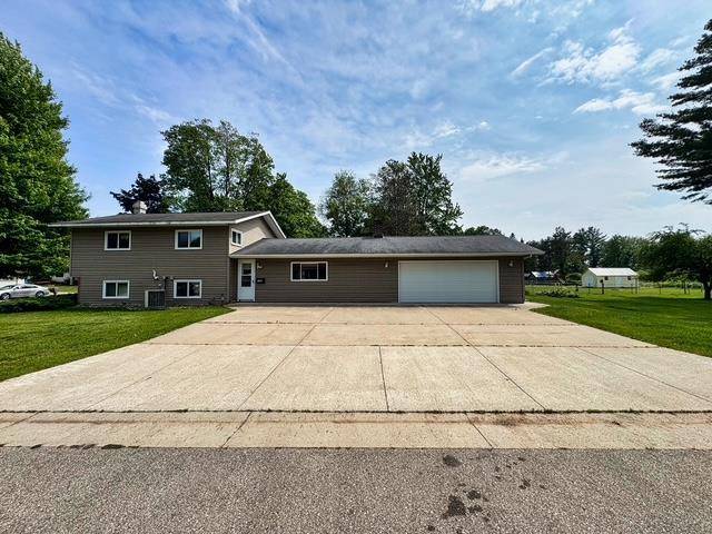 Marinette, WI 54143,2709 RICHARD STREET