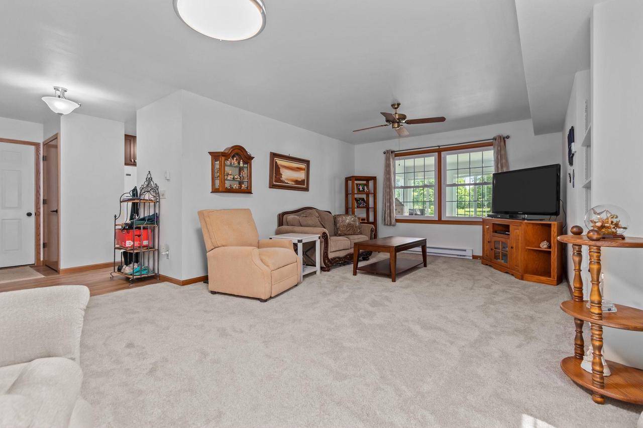Oshkosh, WI 54904,2524 VILLAGE LANE #B