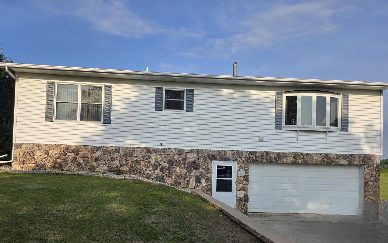 Valders, WI 54245,8519 PIGEON LAKE ROAD