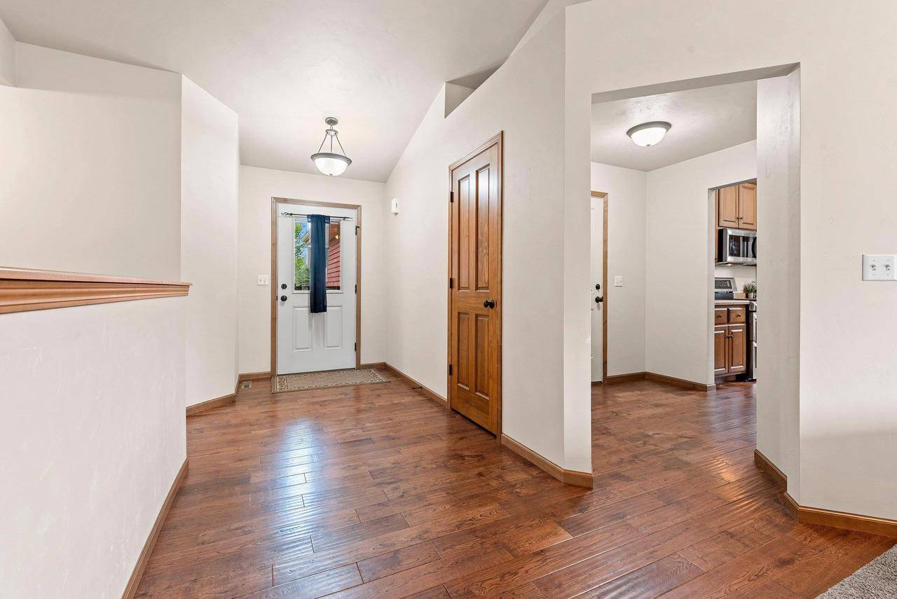 Hobart, WI 54155,4835 ISABELLA CIRCLE