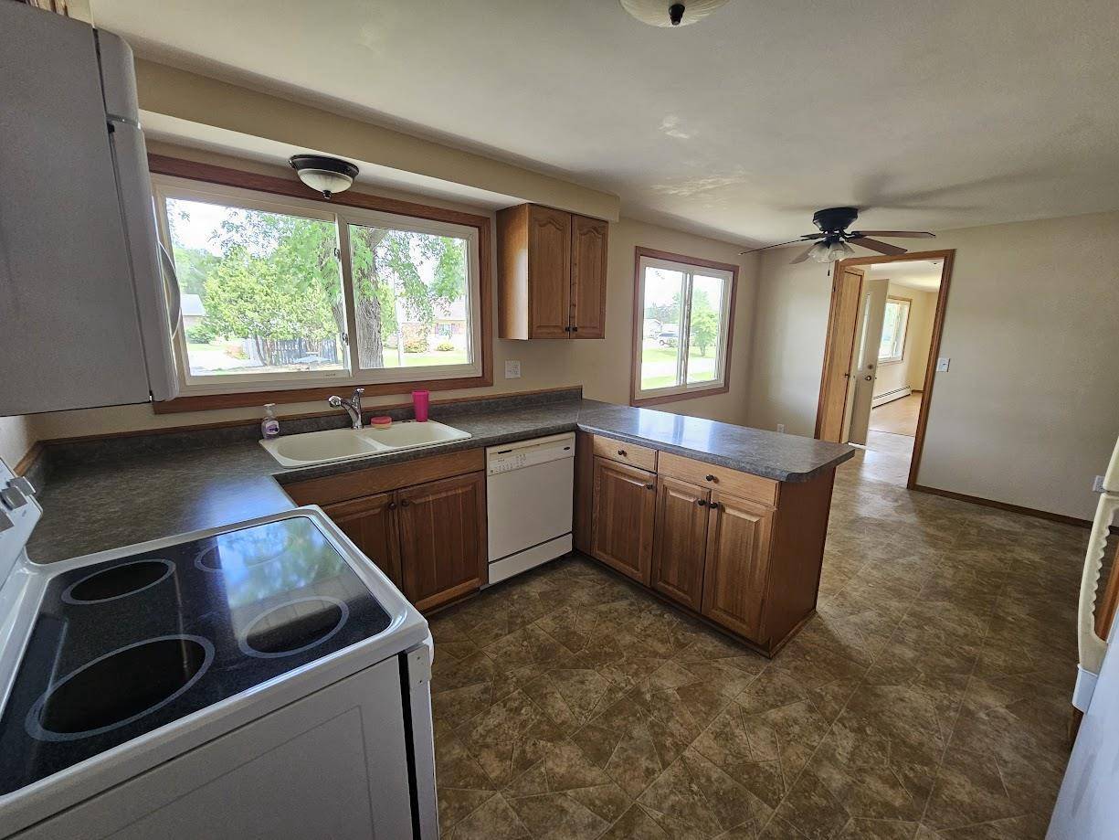 Wautoma, WI 54982,670 S WAUPACA STREET