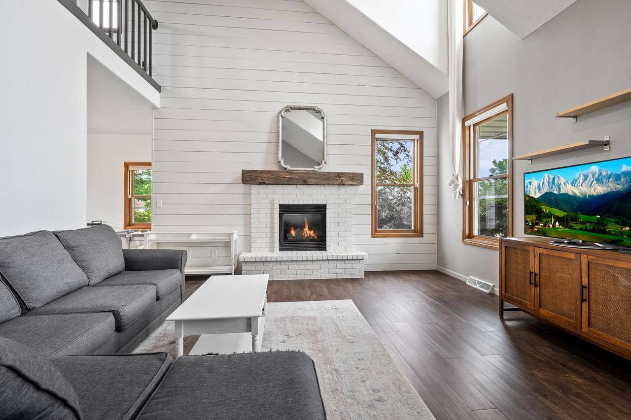 De Pere, WI 54115,1379 GRAYSTONE COURT