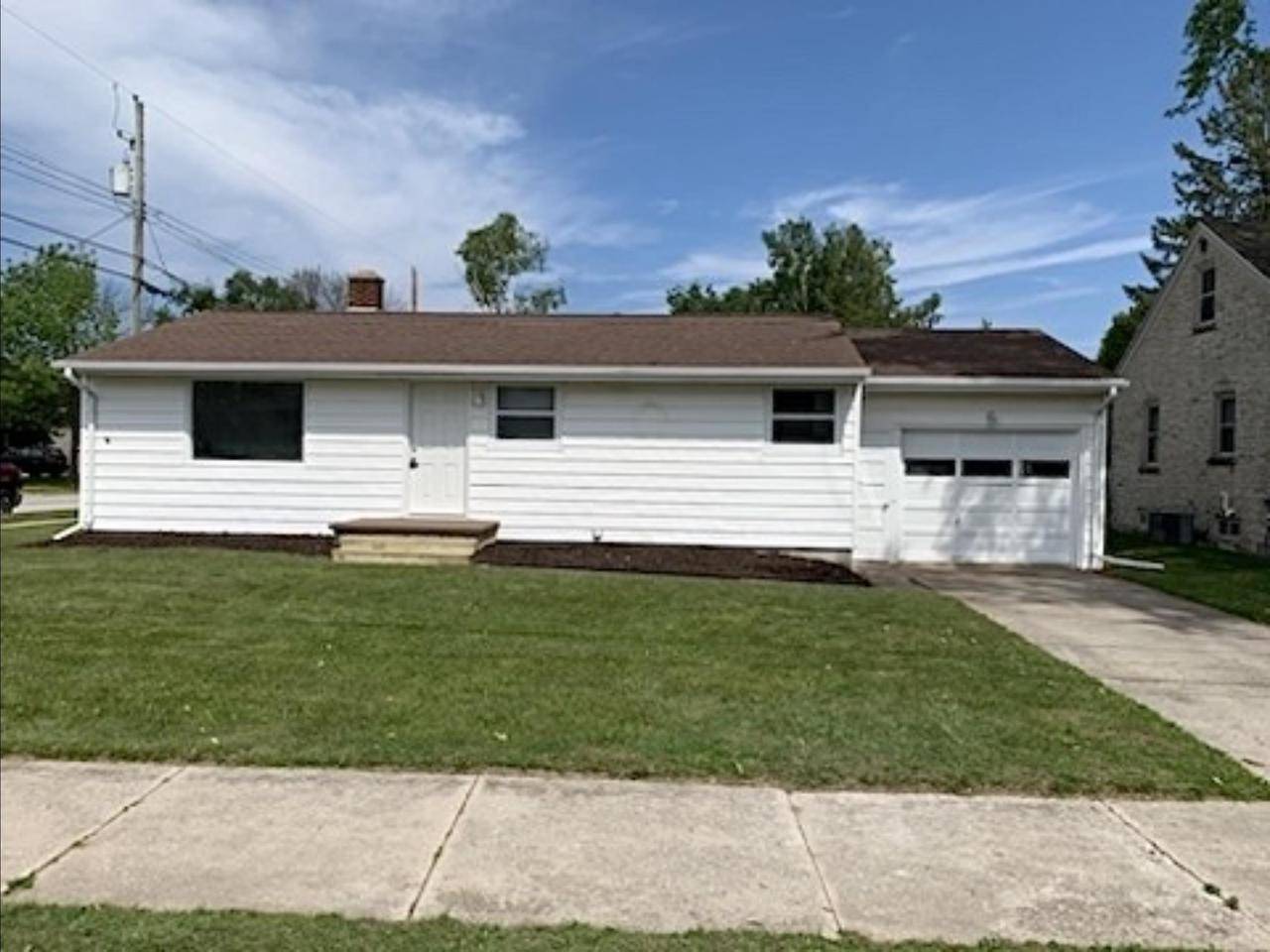 Two Rivers, WI 54241,1019 LOWELL STREET
