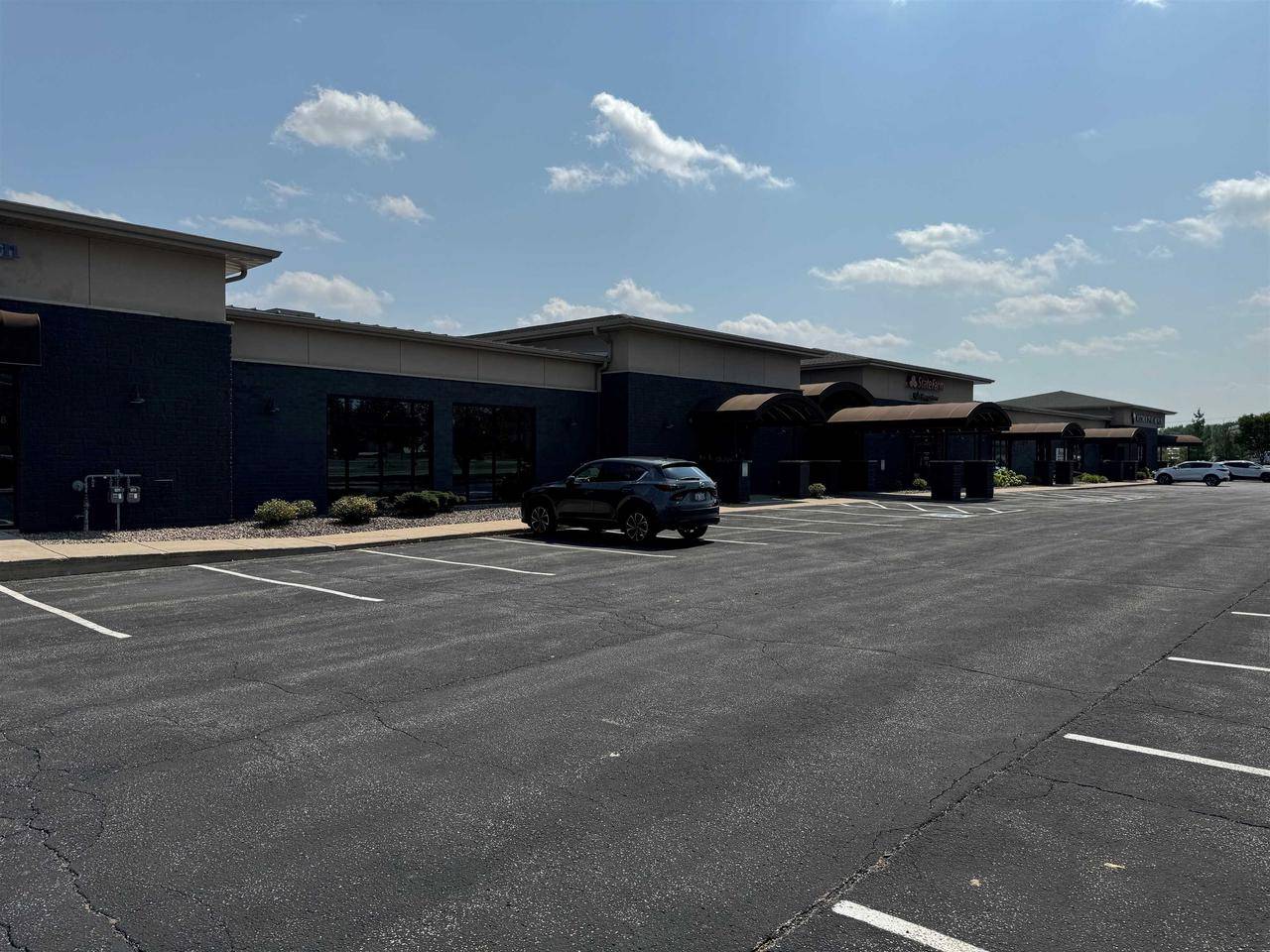 Appleton, WI 54913,1600 N CASALOMA DRIVE