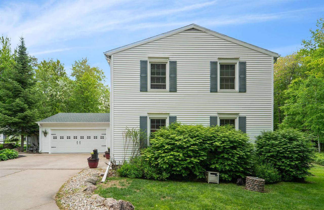 Waupaca, WI 54981,E2538 NELSON ROAD