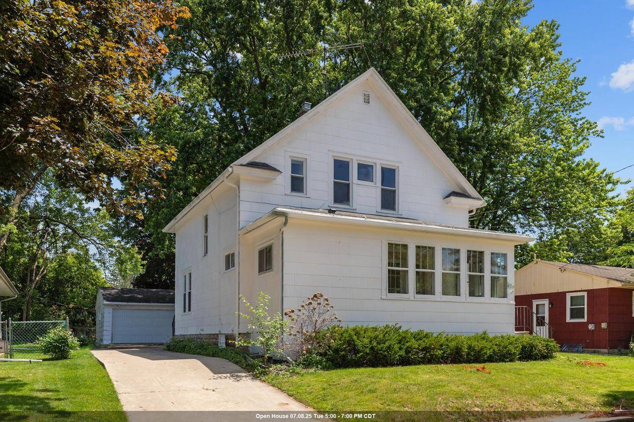 Oshkosh, WI 54901,1310 POWERS STREET