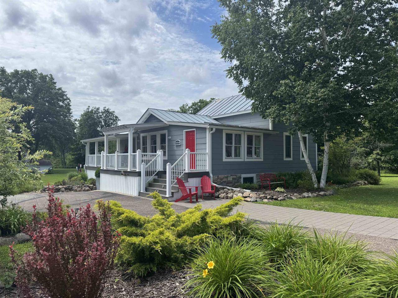 Waupaca, WI 54981,E1457 RURAL ROAD