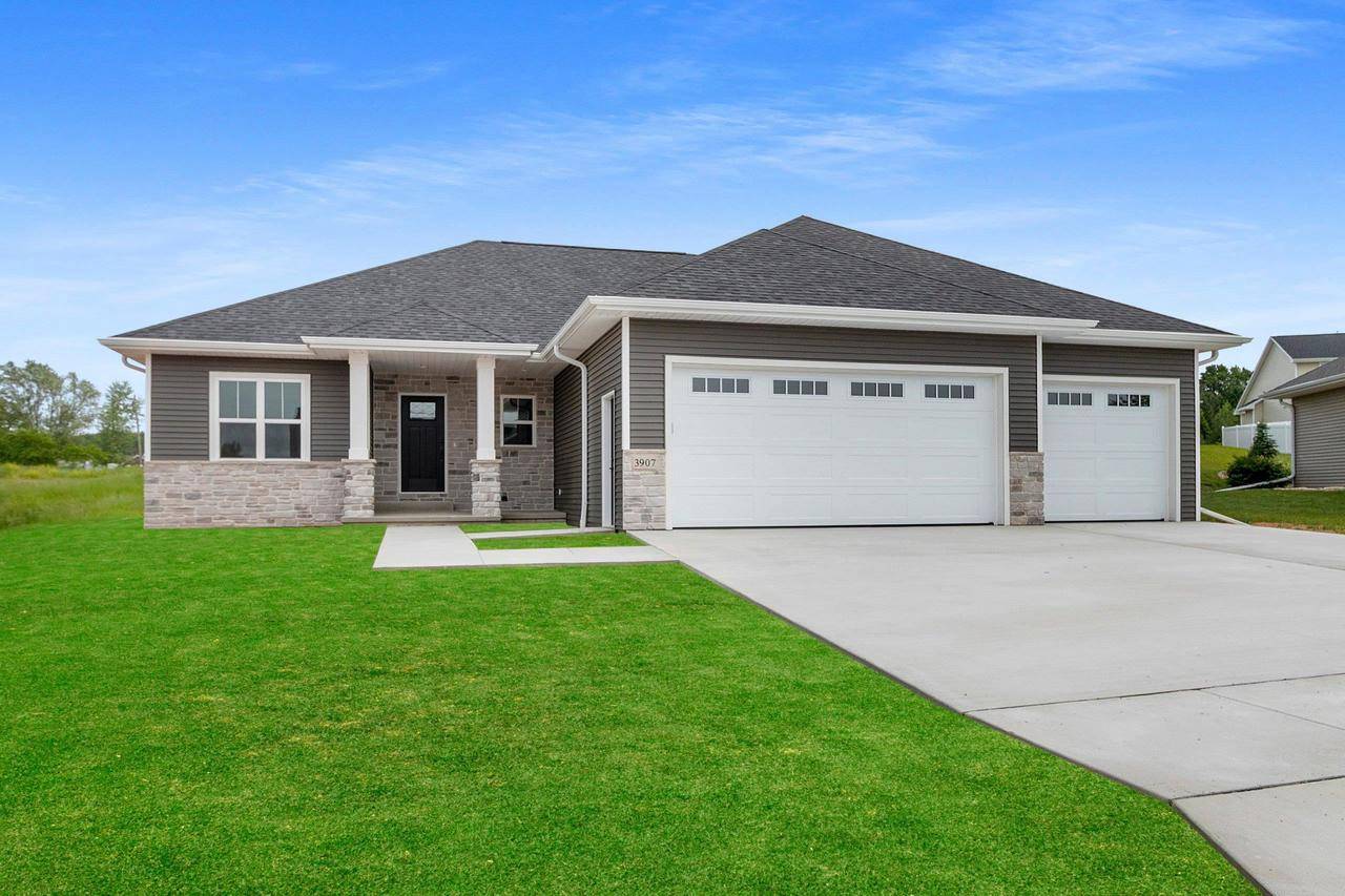 De Pere, WI 54115,3907 HAWK LEDGE CIRCLE