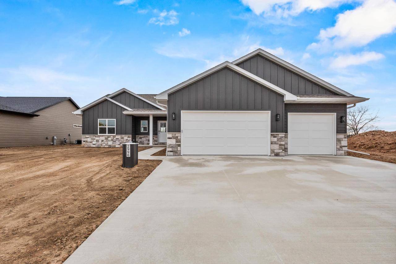 Green Bay, WI 54311,2996 CREEKWOOD DRIVE