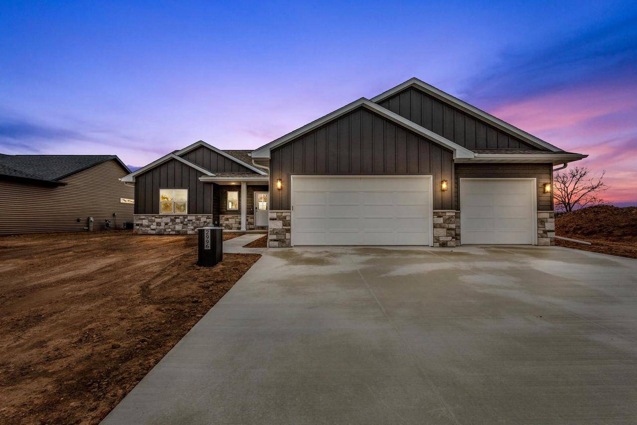 Green Bay, WI 54311,2996 CREEKWOOD DRIVE