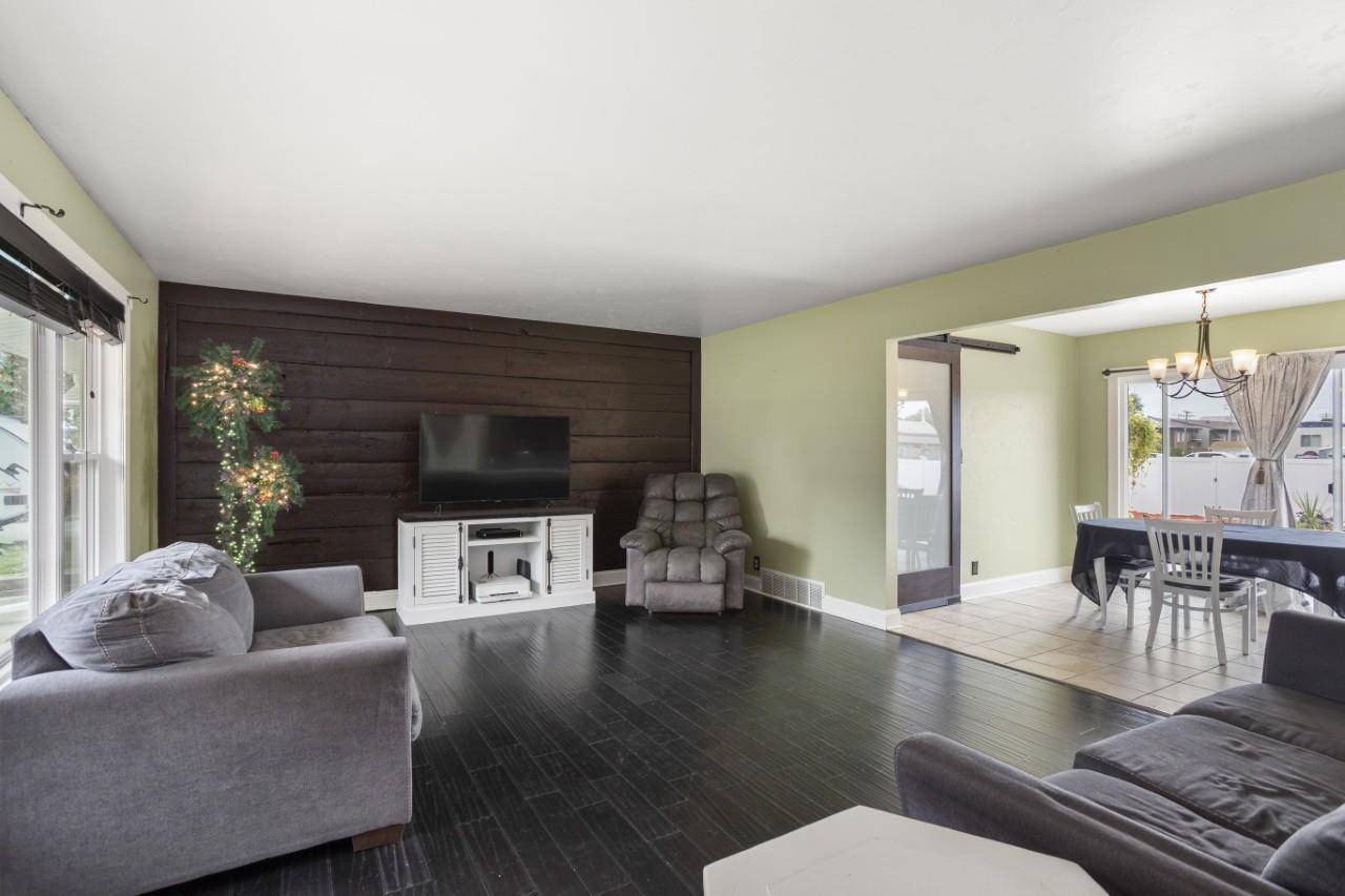 Neenah, WI 54956,183 PLUMMER COURT