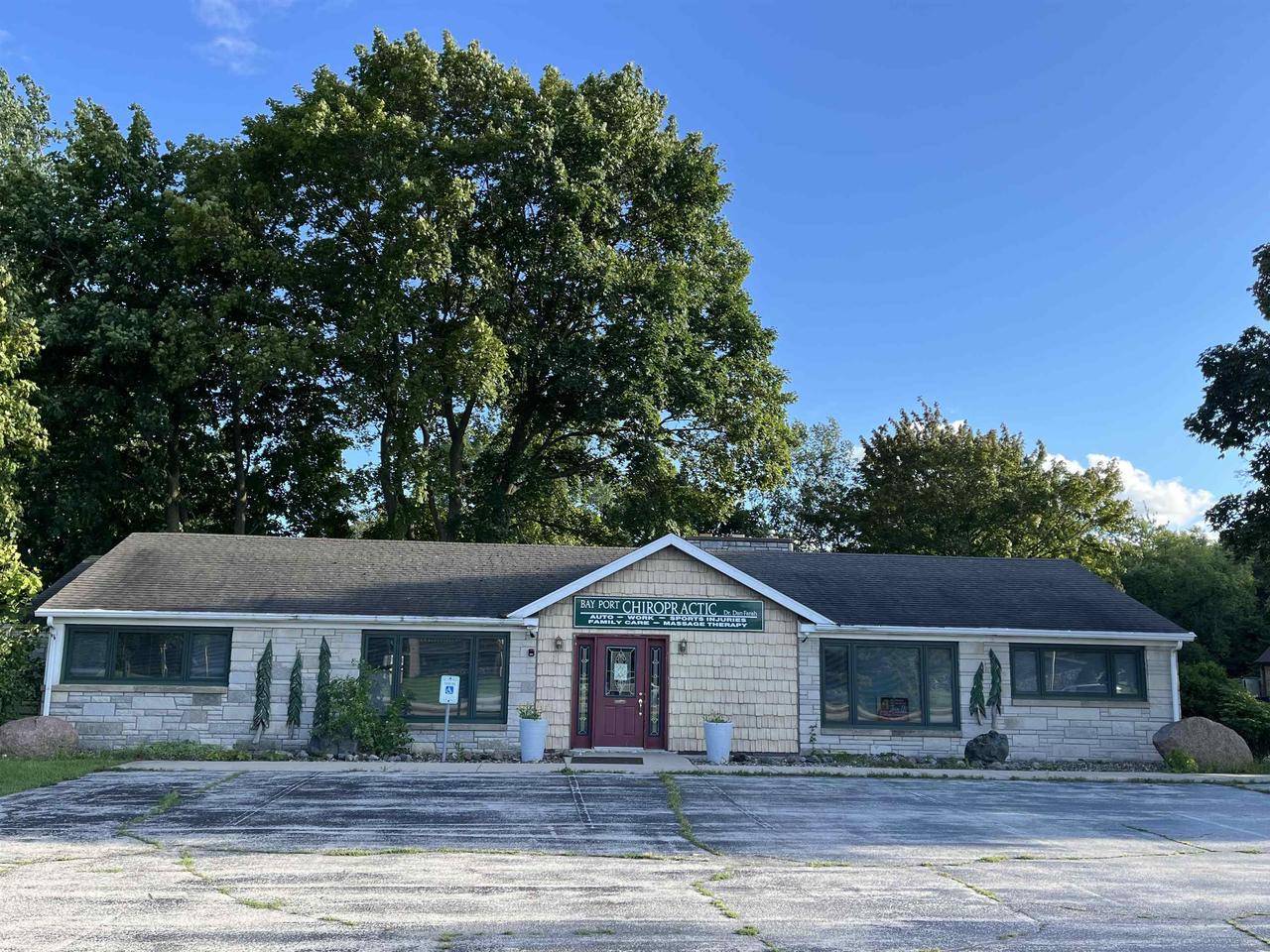 Sturgeon Bay, WI 54235,1063 GREEN BAY ROAD