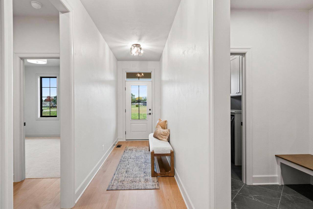 Combined Locks, WI 54113,393 FARMHOUSE LANE