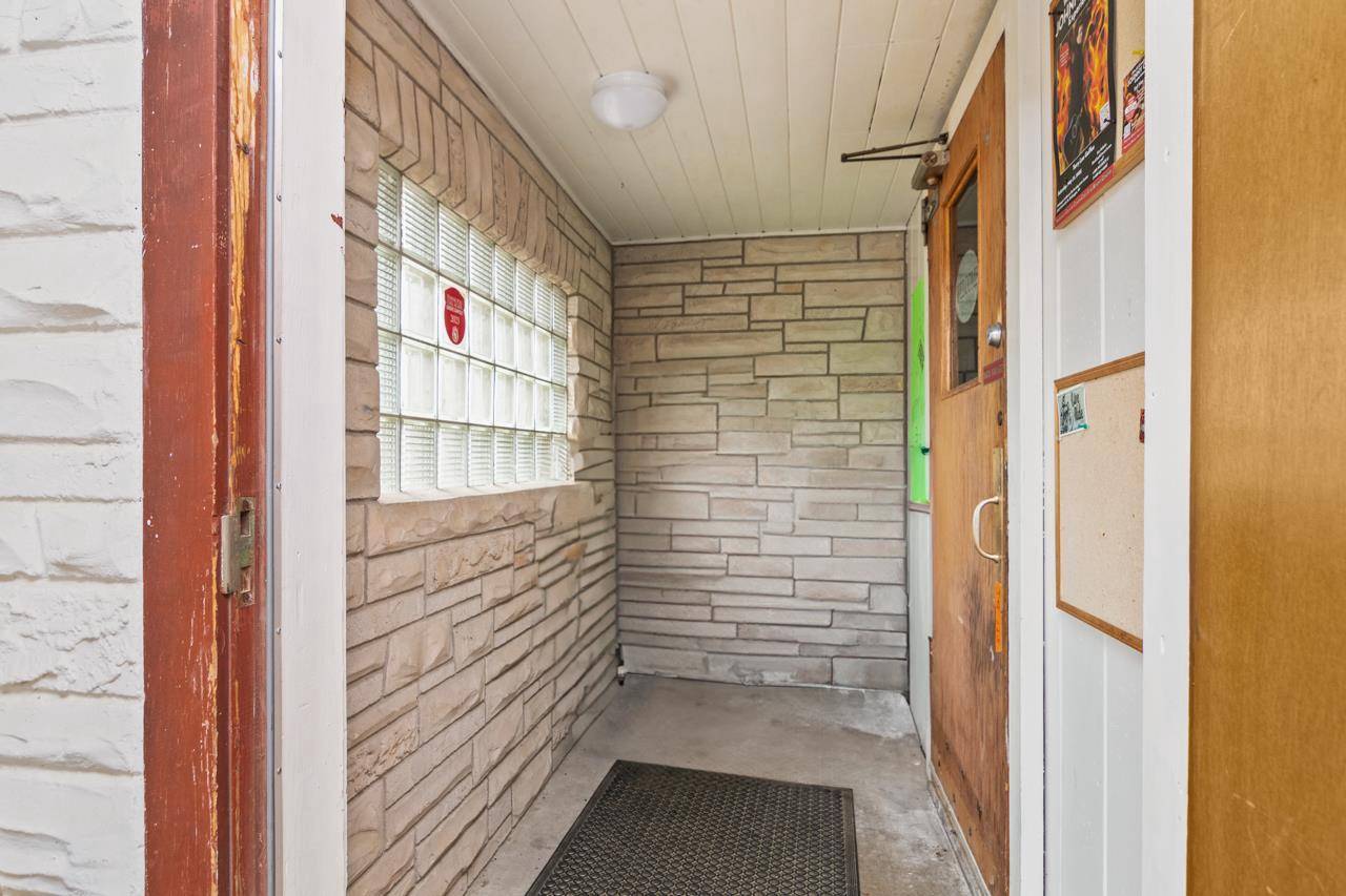 New Holstein, WI 53061,N2698 HWY 57