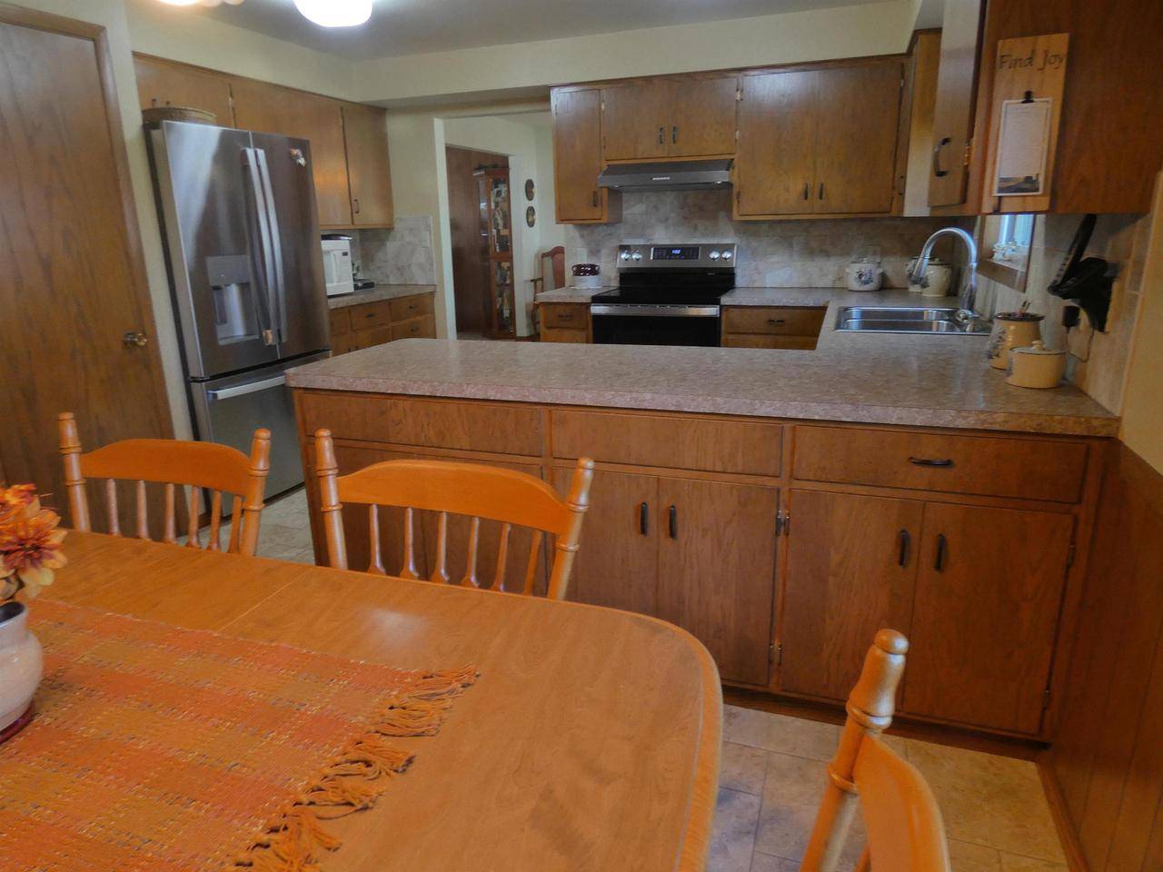 Appleton, WI 54911,512 W MICHIGAN STREET