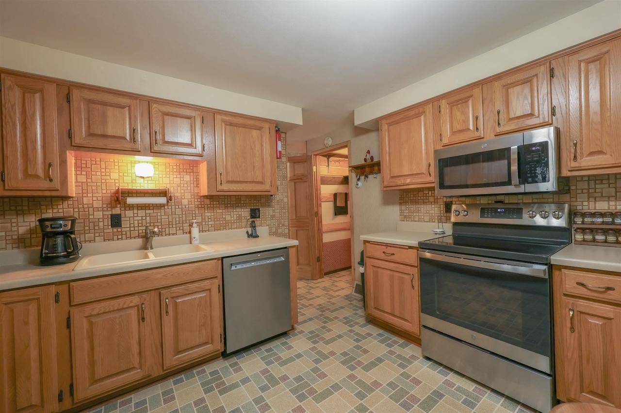 Suring, WI 54174,12244 LEOS ROAD