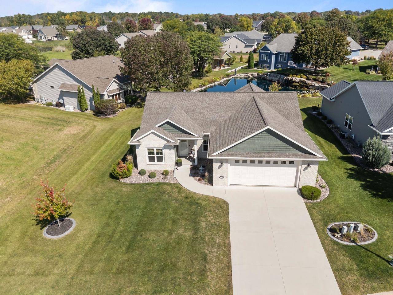 Menasha, WI 54952,2996 GEORGETOWN PLACE