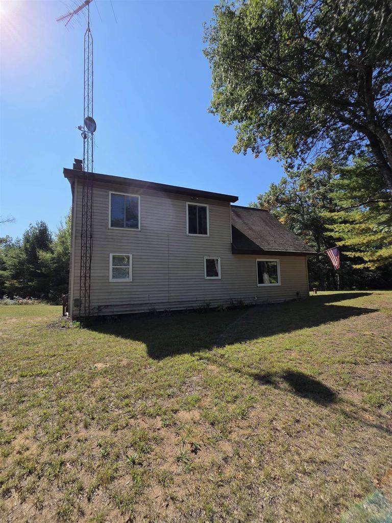 Crivitz, WI 54114,N10280 DEER LAKE ROAD