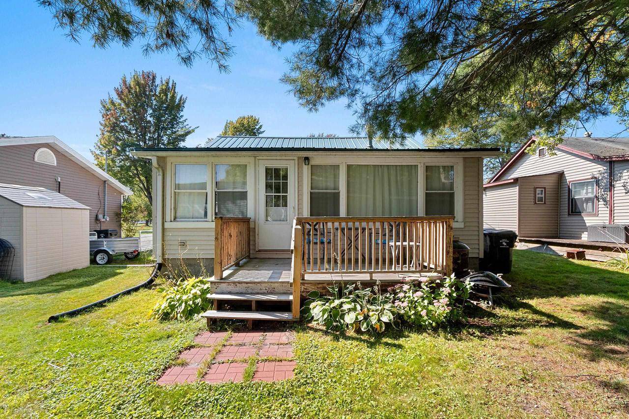 Shawano, WI 54166,W6007 LAKE DRIVE