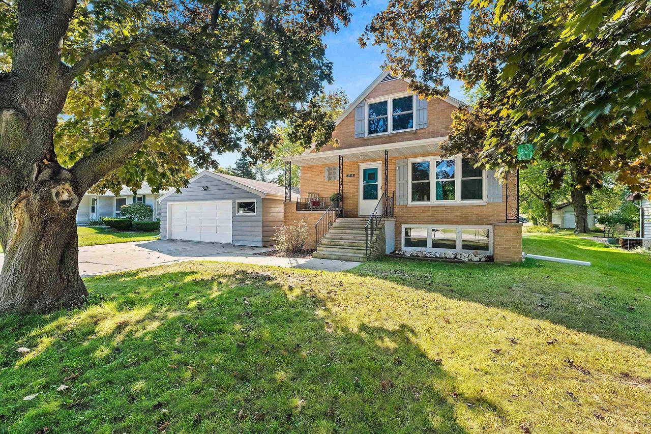 Green Bay, WI 54302,2716 FINGER ROAD