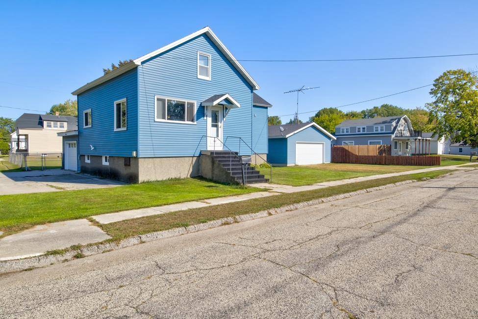 Marinette, WI 54143,301 E BAY SHORE STREET
