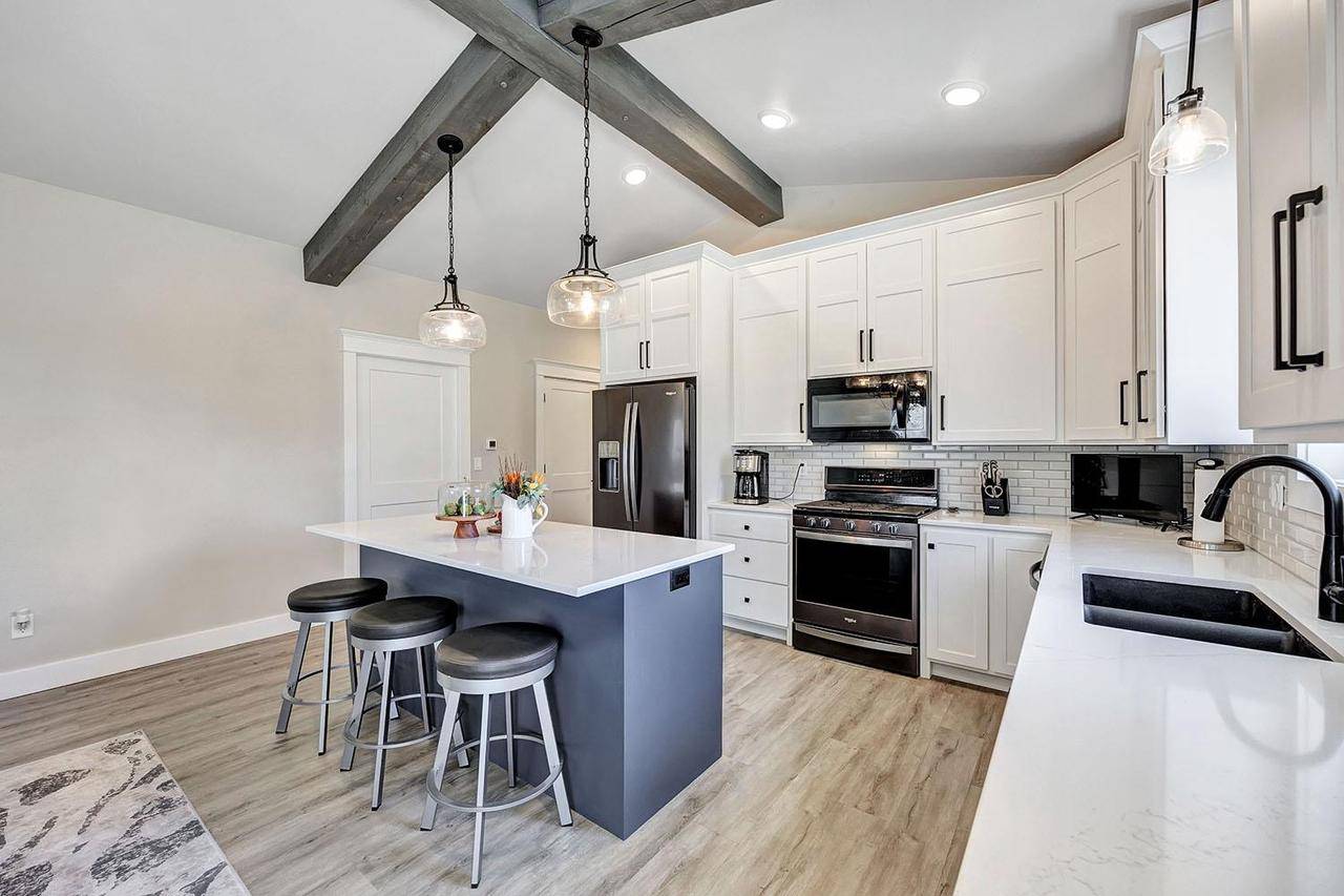 Abrams, WI 54101,2757 COUNTY RD EE