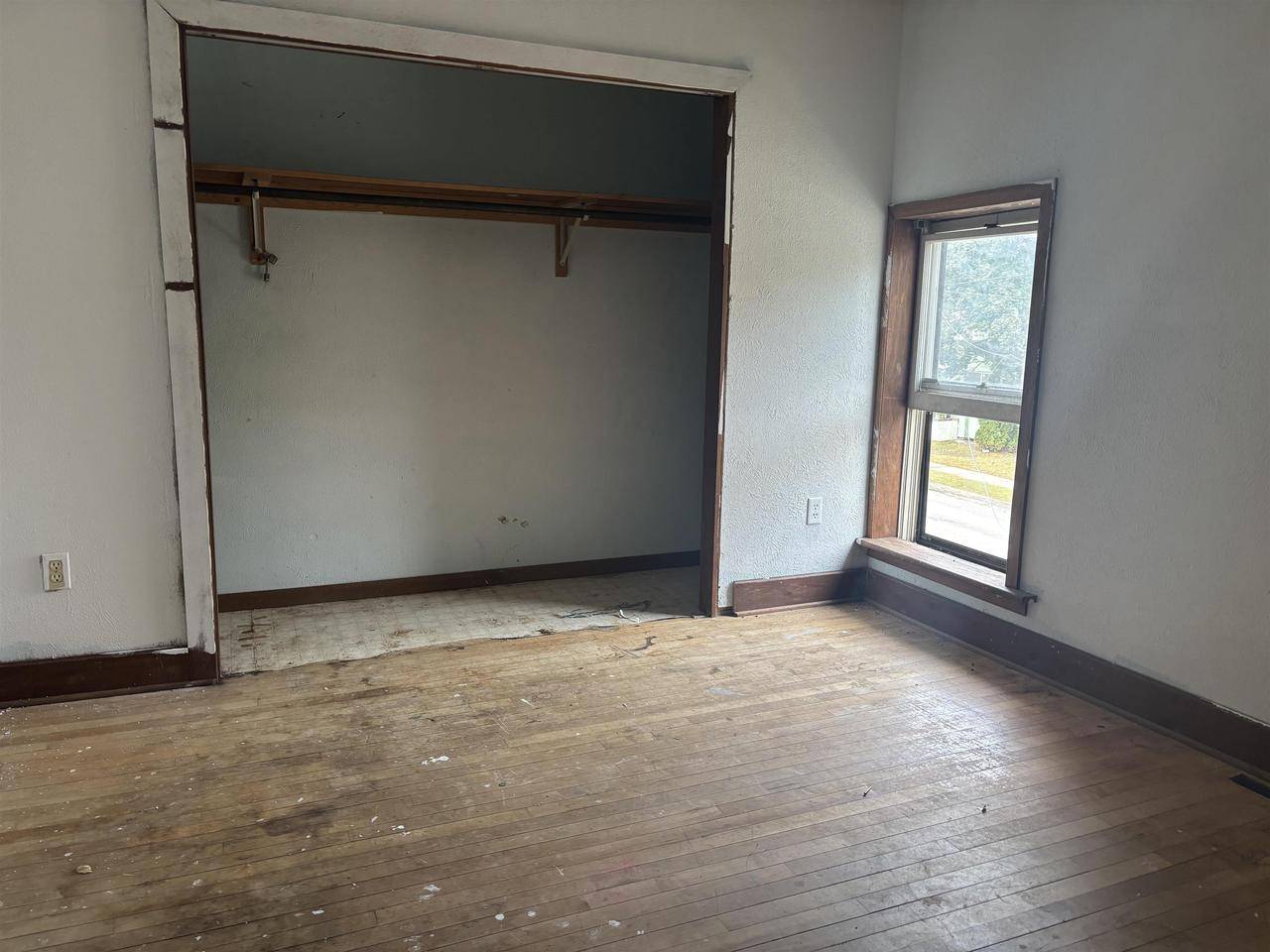 Oshkosh, WI 54901,543 JACKSON STREET