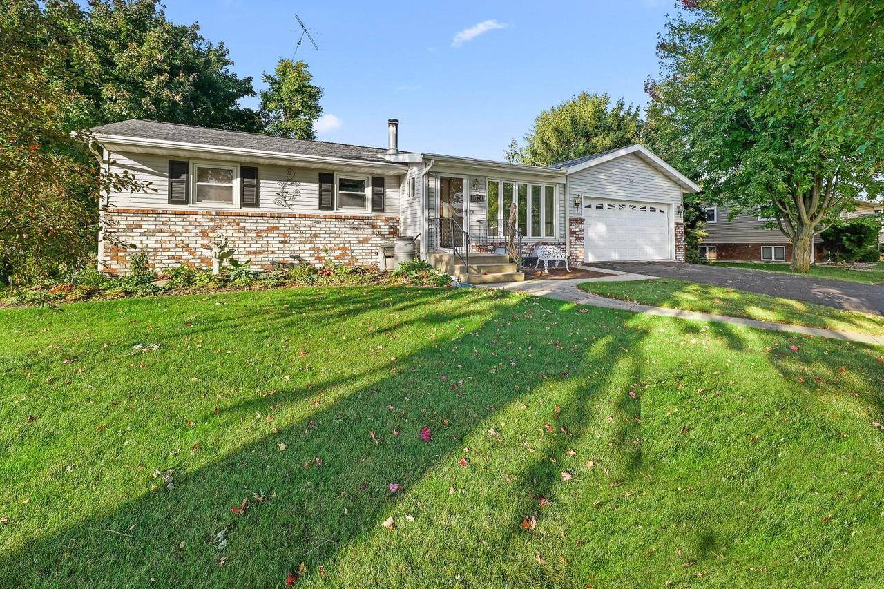 Waupun, WI 53963,1024 W LINCOLN STREET