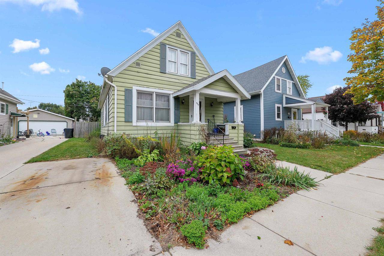 North Fond Du Lac, WI 54937,437 INDIANA AVENUE