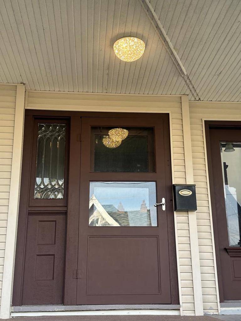 Oshkosh, WI 54901,691 FRANKLIN STREET