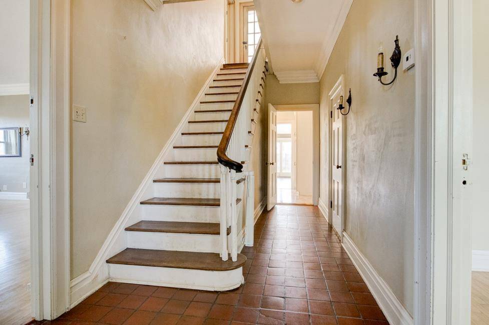 Marinette, WI 54143,1851 RIVERSIDE AVENUE