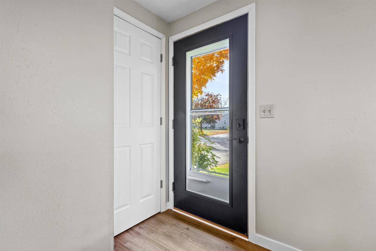 Combined Locks, WI 54113,213 FAIRWAY STREET