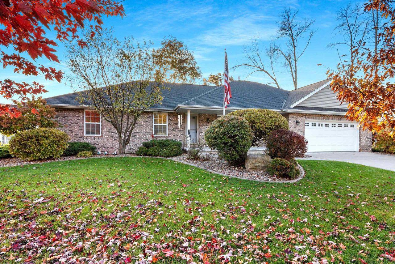 Green Bay, WI 54303,2301 SOUTHERN CROSS ROAD