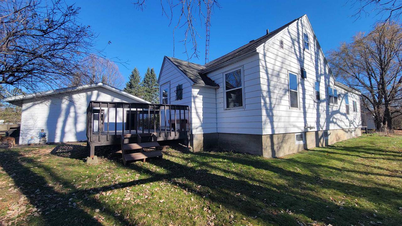 Gilman, WI 54433,N8872 ELM STREET