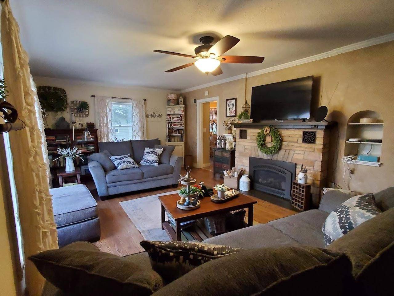 Clintonville, WI 54929,157 N CLINTON AVENUE