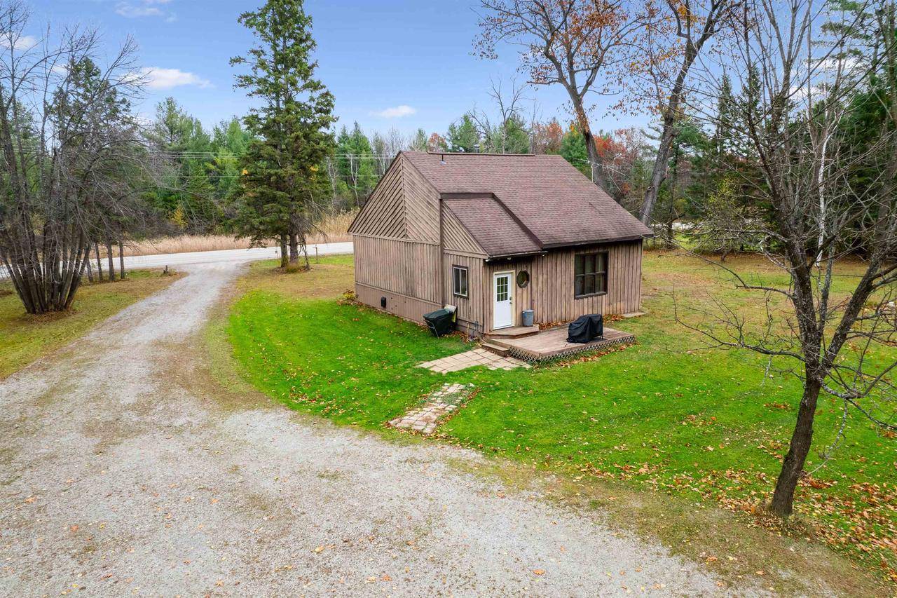 Marinette, WI 54143,N5149 STATE HIGHWAY 180