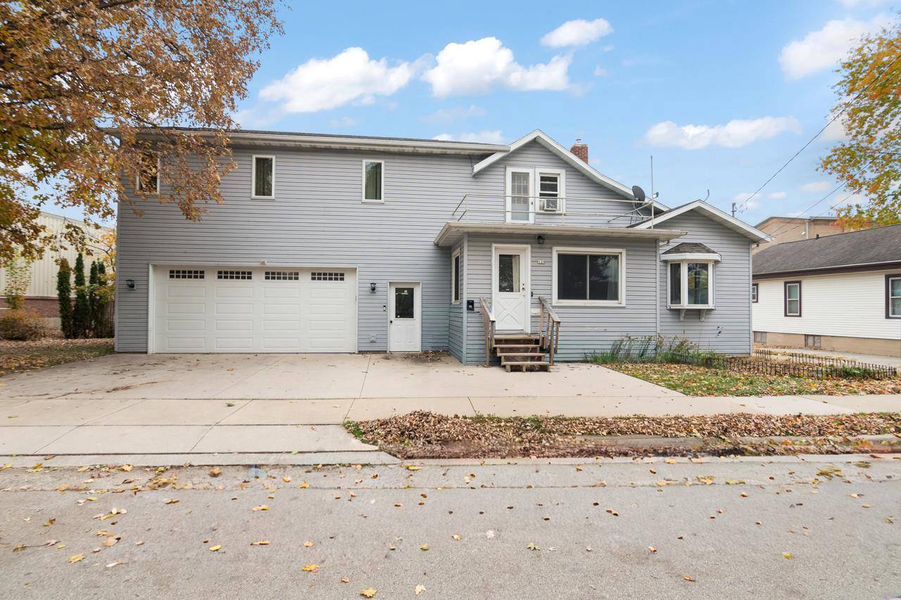 Brillion, WI 54110,124 S CUSTER STREET