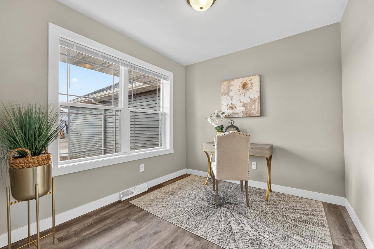 Neenah, WI 54956,1621 FOUNDERS STREET