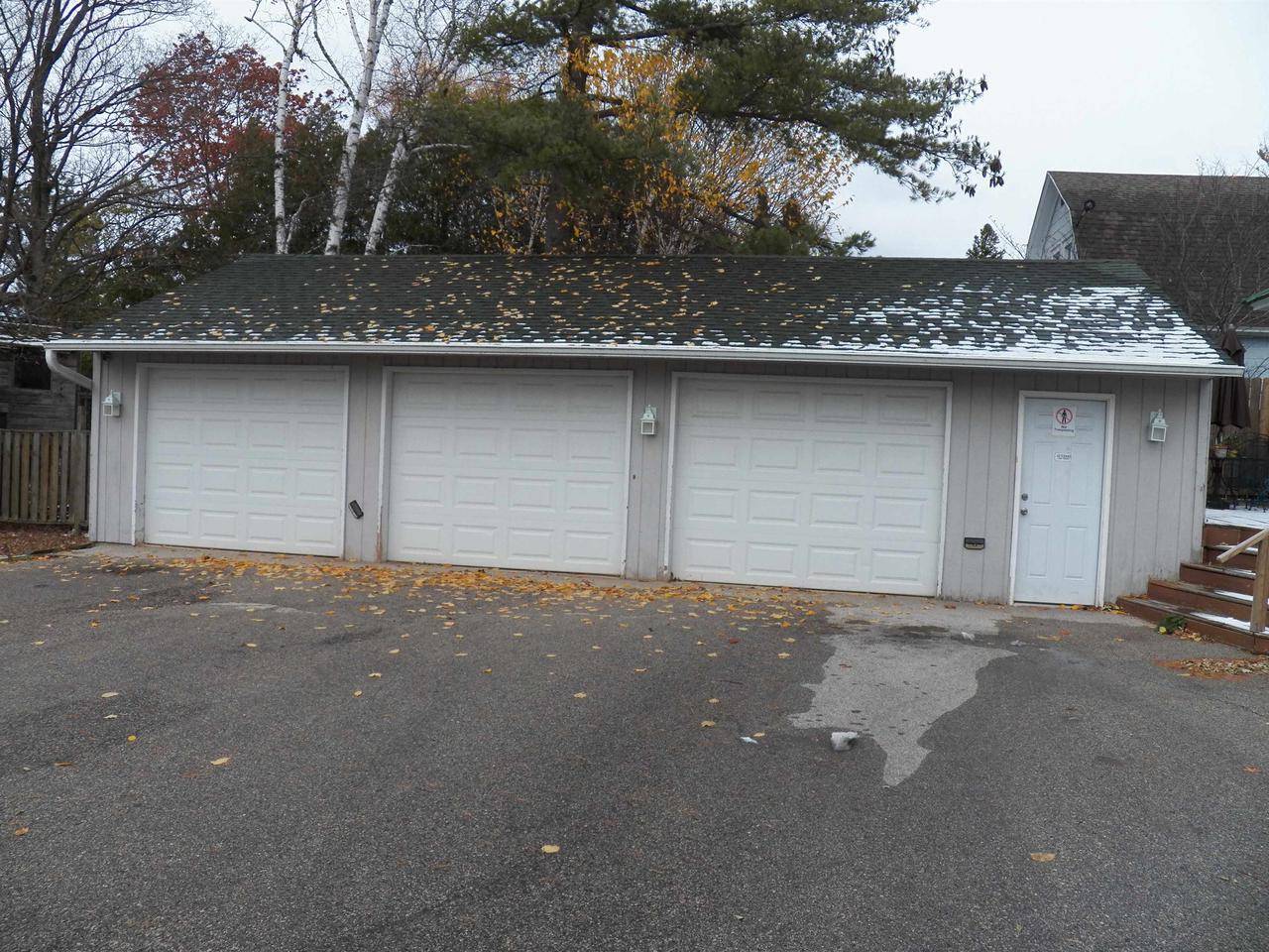 Sturgeon Bay, WI 54325,735 N 5TH AVENUE