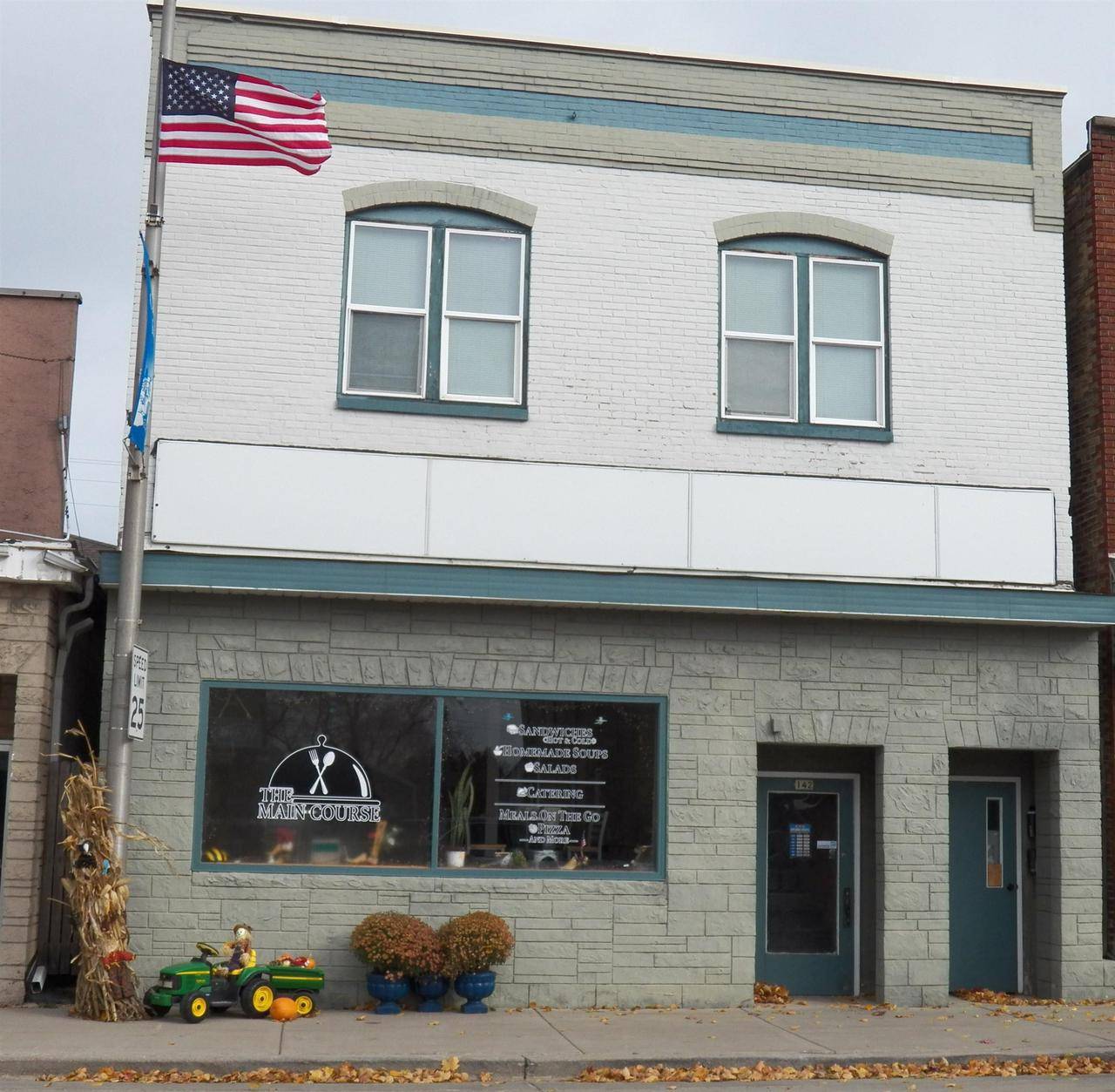 Oconto Falls, WI 54154,142 N MAIN STREET