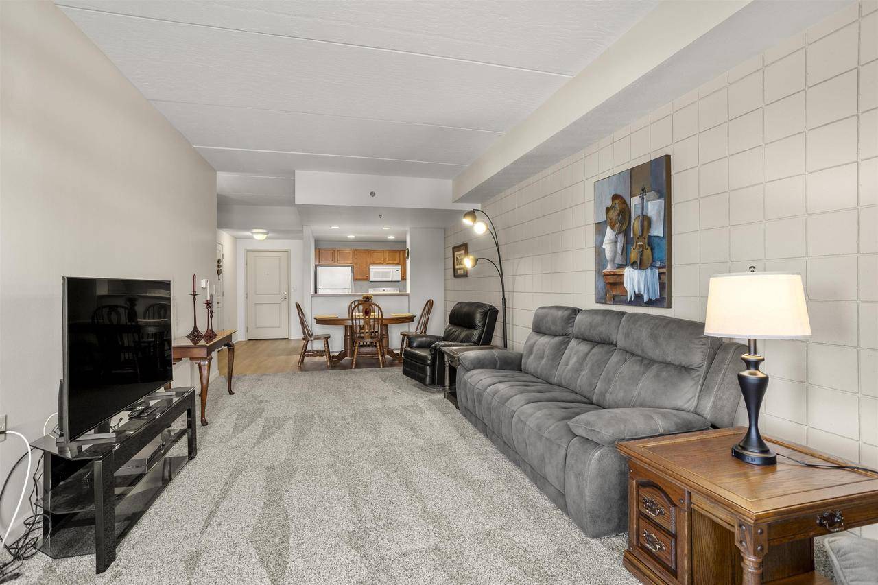 Appleton, WI 54911,400 N RICHMOND STREET #430